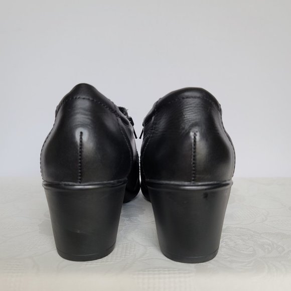 CLARKS Genette Vista Slip-On Leather Shoes- Black color- Women's Size 9.5M - Picture 11 of 14